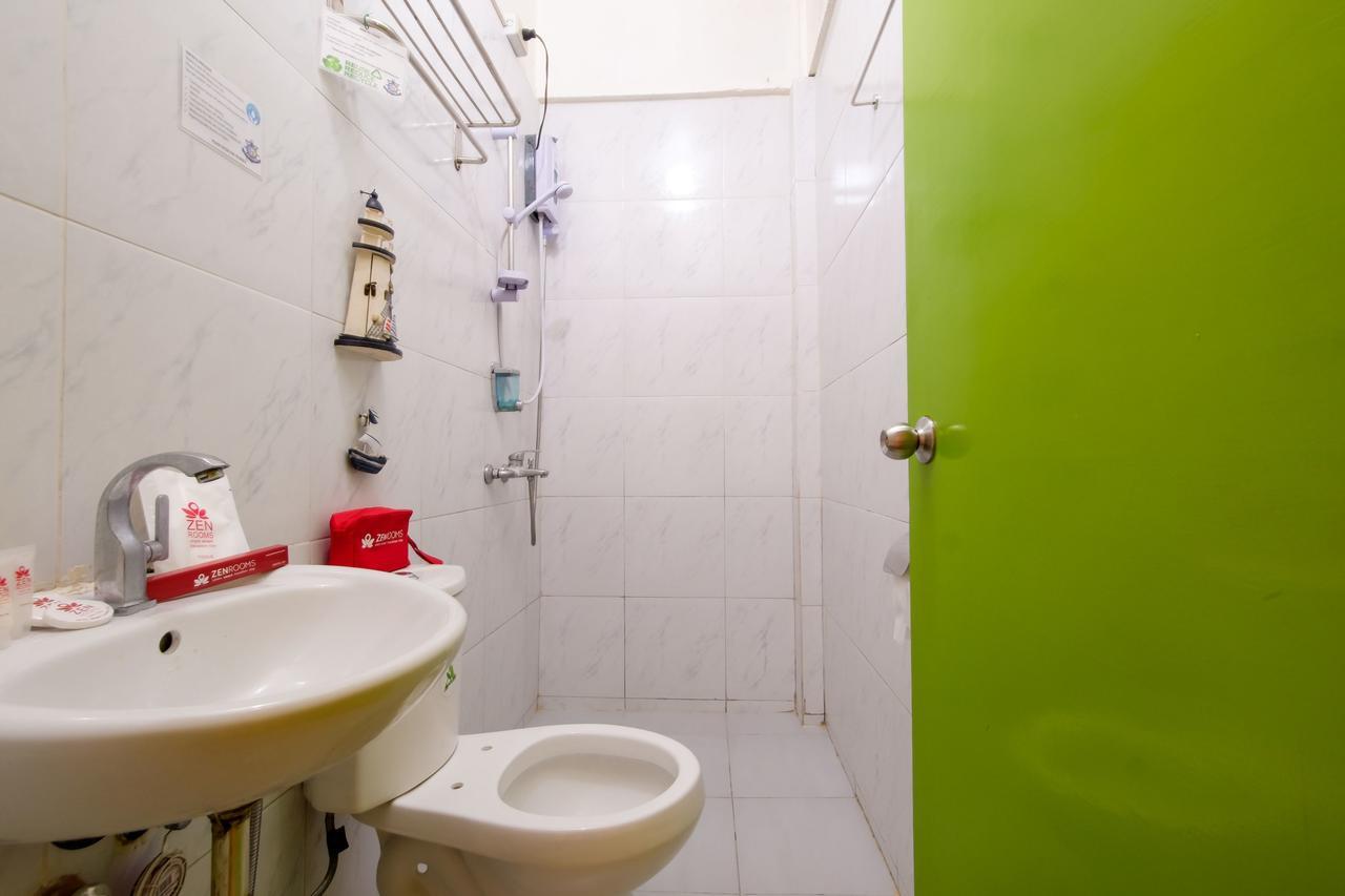 Zen Hostel Vicente Cruz Манила Экстерьер фото