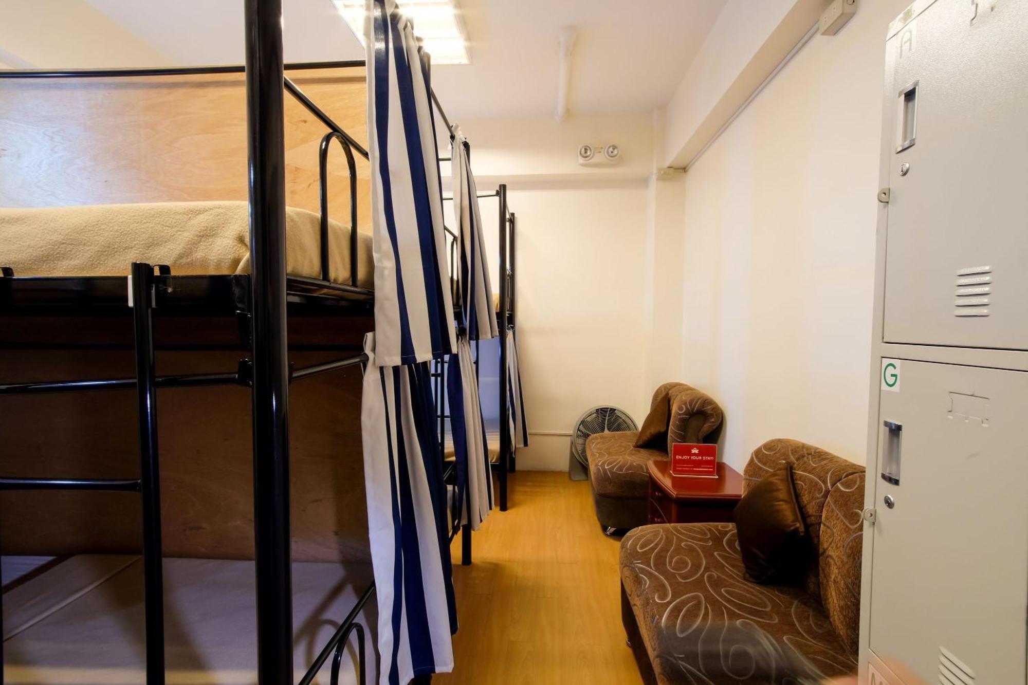 Zen Hostel Vicente Cruz Манила Экстерьер фото